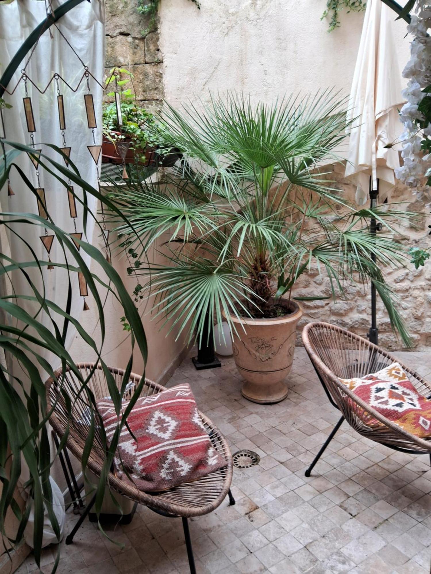 Le Clos Du Rouet Tarascon Exterior photo