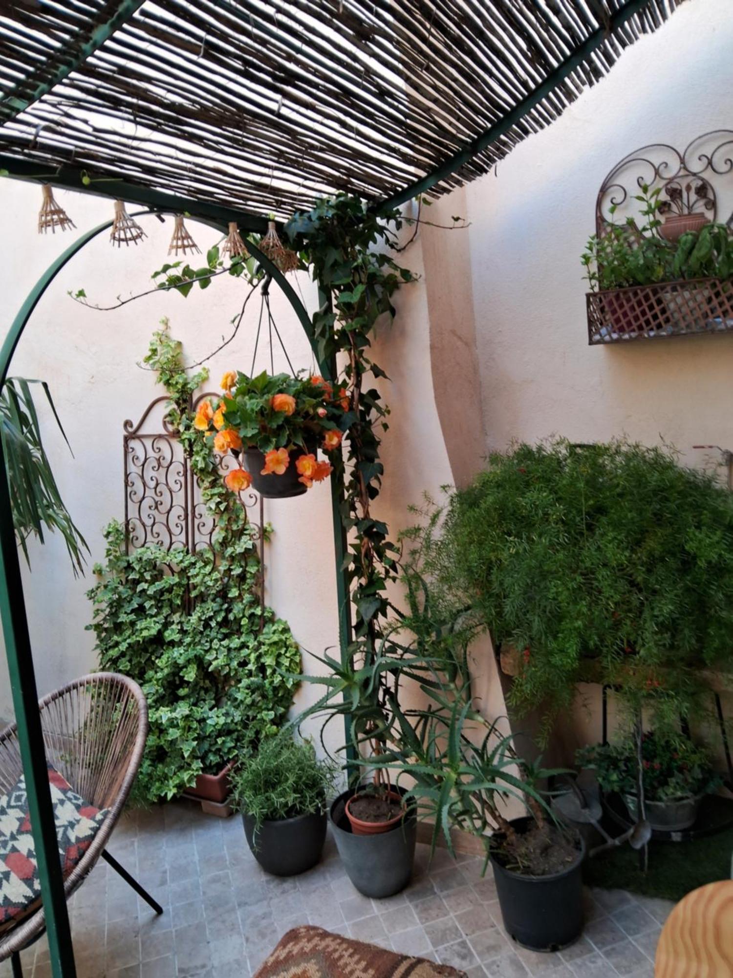 Le Clos Du Rouet Tarascon Exterior photo